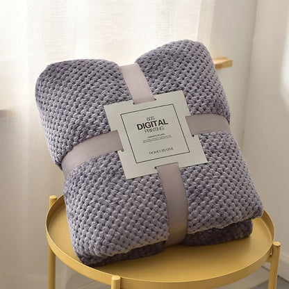 couverture bébé polaire gaufrée ultra douce doudéna violet foncé