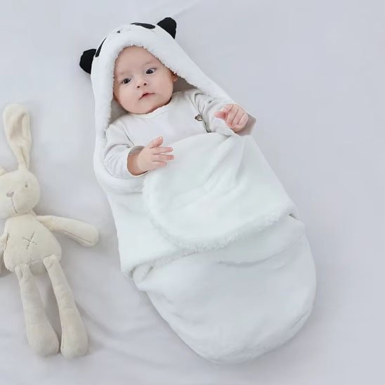 Nid d’Ange Bébé Hiver Douillet à Motifs Animaux blanc